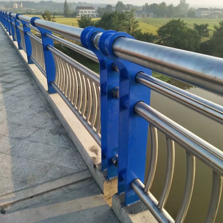 不锈钢复合管产品